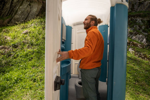 Best Portable restroom trailer rental  in Seymour, TX